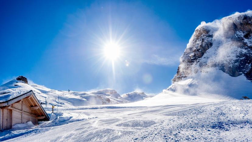 Samoens-rustic-chateau-slopes