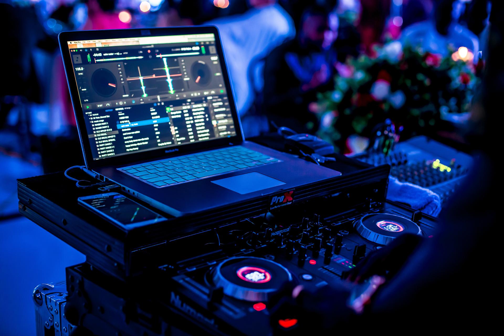 Skiers enjoying DJ music at apres ski nightclub